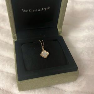 Authentic Van Cleef & Arpels Mother of Pearl Sweet Alahambra Pendant Yellow Gold